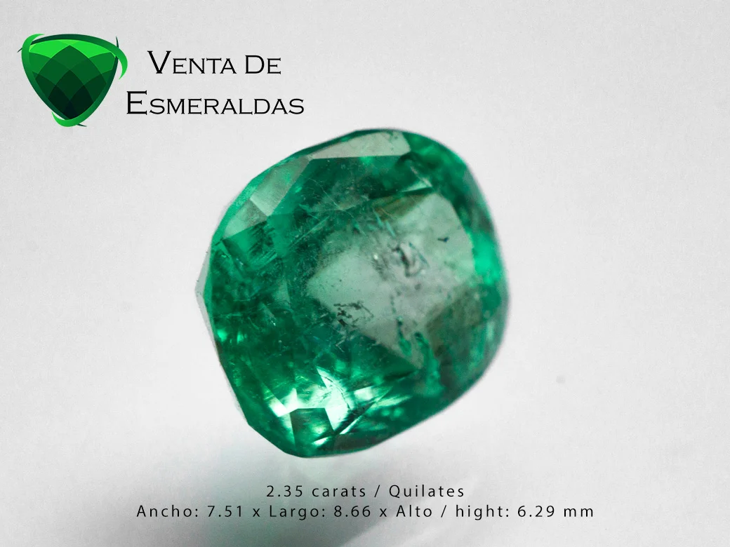 esmeralda colombiana talla cushion