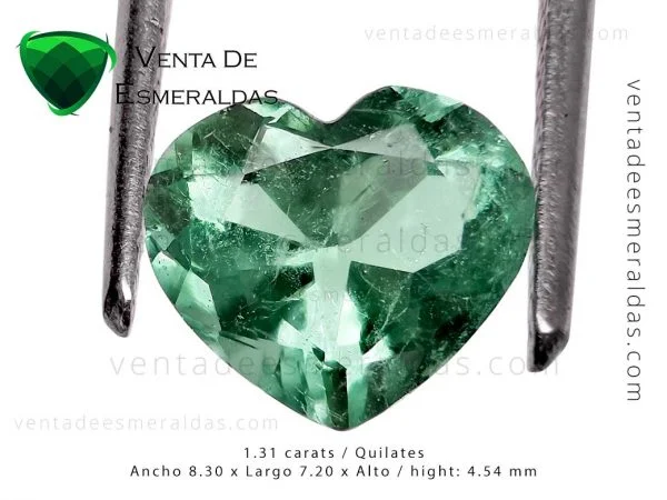 esmeralda colombiana de muzo 1.31 quilates talla corazon heart emerald shape .jpg