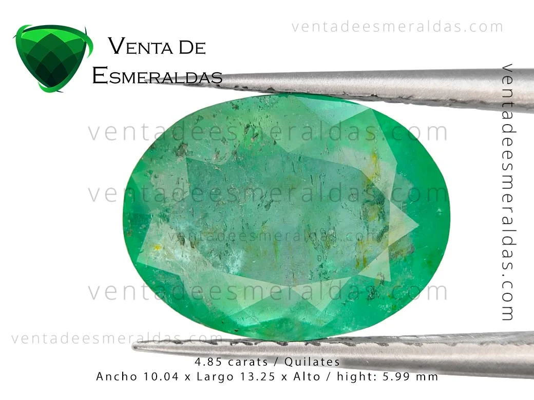Esmeralda Talla Ovalada de 4.85 Quilates de coscuez
