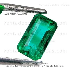 esmeralda colombiana de Muzo , talla rectangular esmeralda colombiana de Muzo , talla rectangular