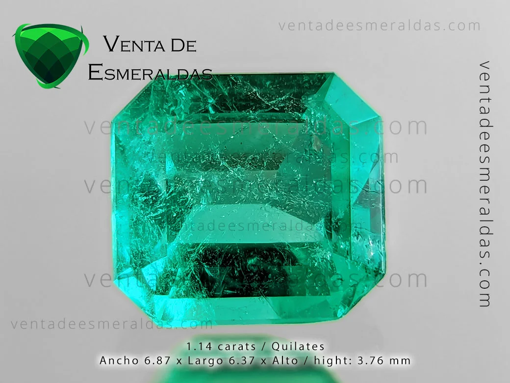 esmeralda colombiana de la mina de muzo con inclusiones talla rectangular