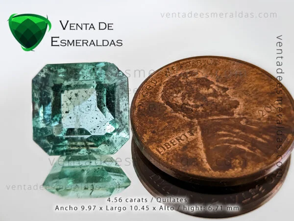 esmeralda colombiana natural con inclusiones de la mina de muzo